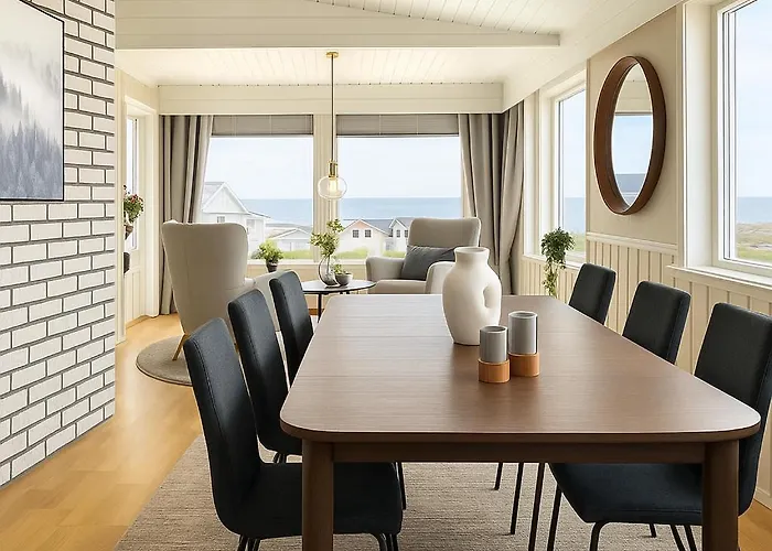 Hus Med Panoramutsikt I Bud